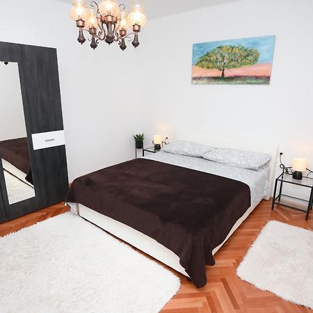 Apartments Lidija - Sea View Apartment With Exclusive Right Of Using Hot Tub Or Split Level Apartment With Exclusive Right Of Using Pool Podstrana Extérieur photo