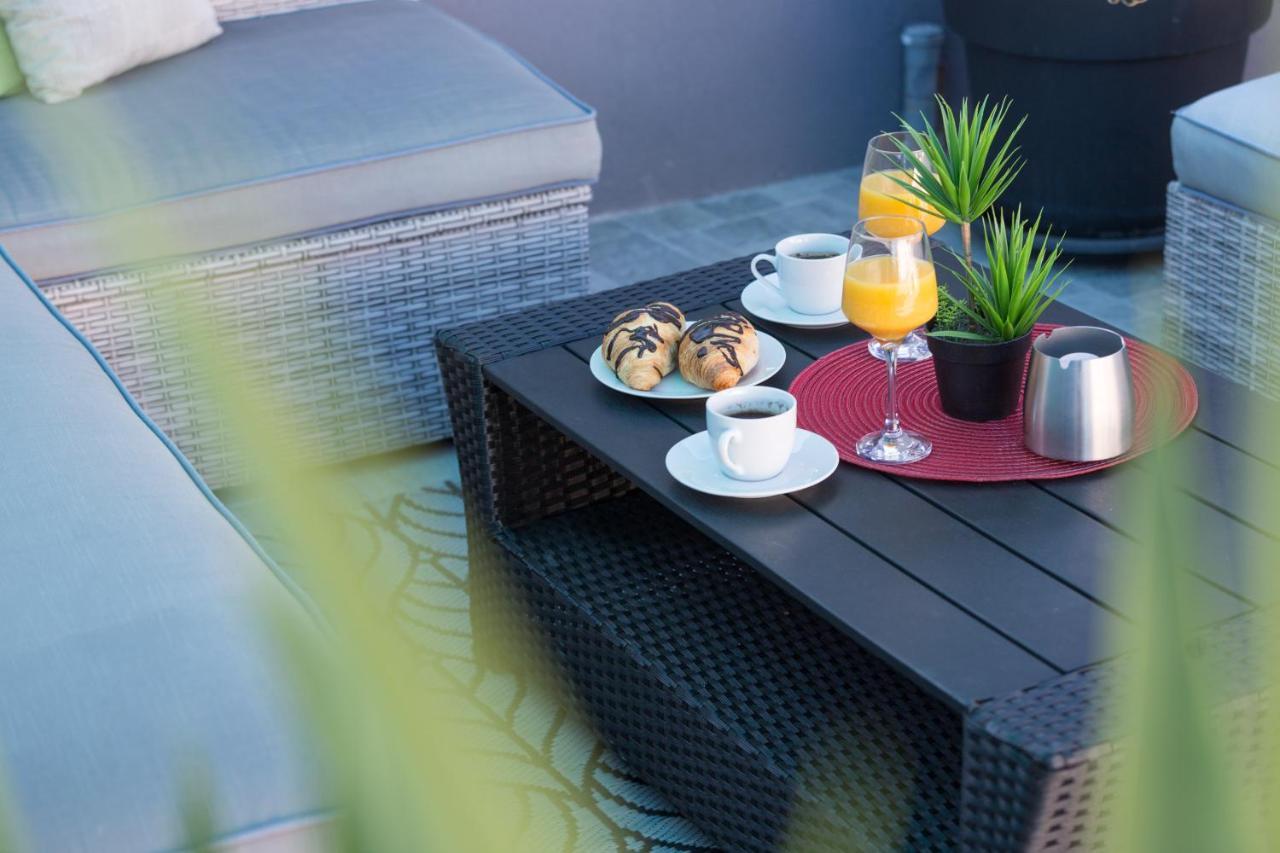 Apartments Lidija - Sea View Apartment With Exclusive Right Of Using Hot Tub Or Split Level Apartment With Exclusive Right Of Using Pool Podstrana Extérieur photo