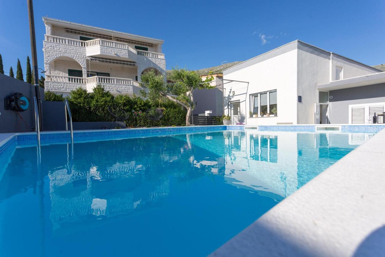 Apartments Lidija - Sea View Apartment With Exclusive Right Of Using Hot Tub Or Split Level Apartment With Exclusive Right Of Using Pool Podstrana Extérieur photo