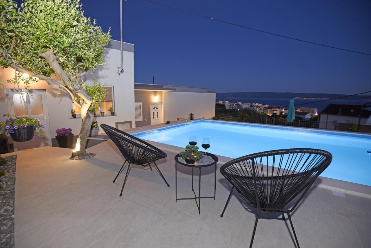 Apartments Lidija - Sea View Apartment With Exclusive Right Of Using Hot Tub Or Split Level Apartment With Exclusive Right Of Using Pool Podstrana Extérieur photo