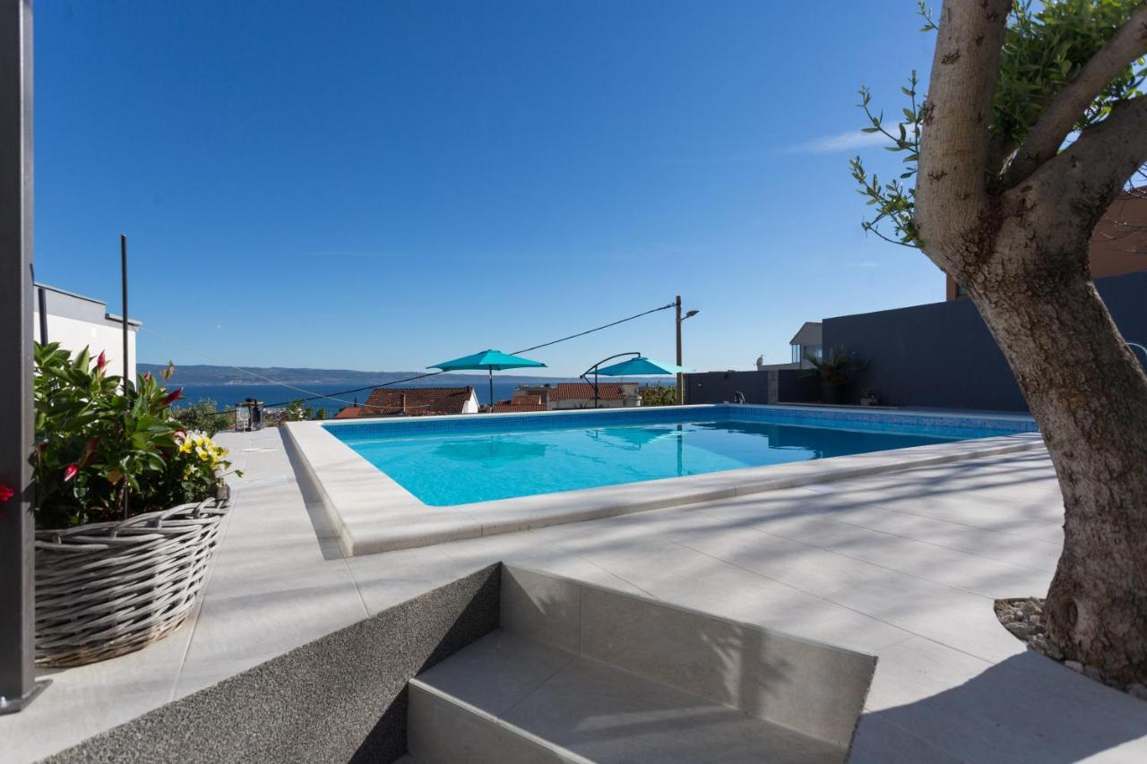 Apartments Lidija - Sea View Apartment With Exclusive Right Of Using Hot Tub Or Split Level Apartment With Exclusive Right Of Using Pool Podstrana Extérieur photo