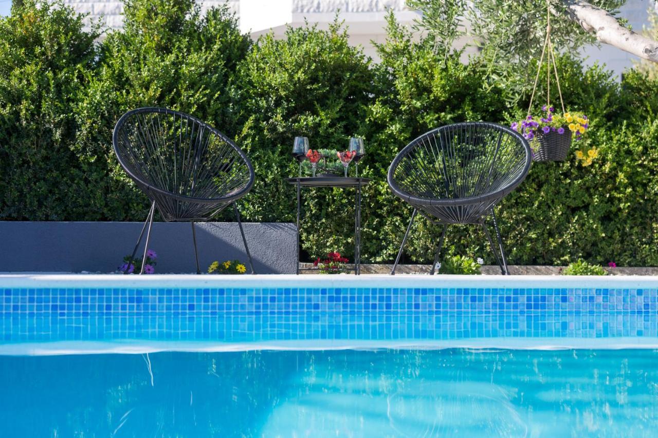 Apartments Lidija - Sea View Apartment With Exclusive Right Of Using Hot Tub Or Split Level Apartment With Exclusive Right Of Using Pool Podstrana Extérieur photo