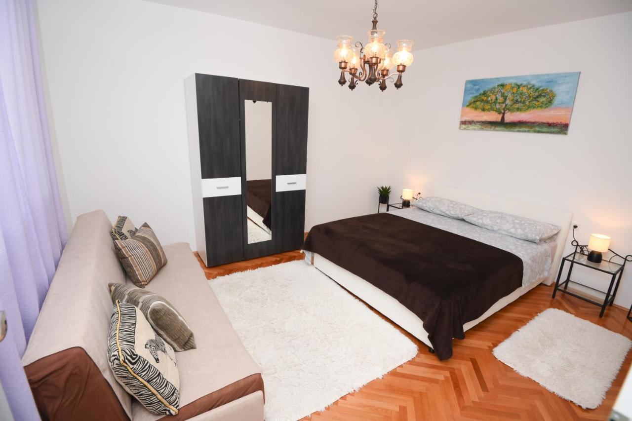 Apartments Lidija - Sea View Apartment With Exclusive Right Of Using Hot Tub Or Split Level Apartment With Exclusive Right Of Using Pool Podstrana Extérieur photo