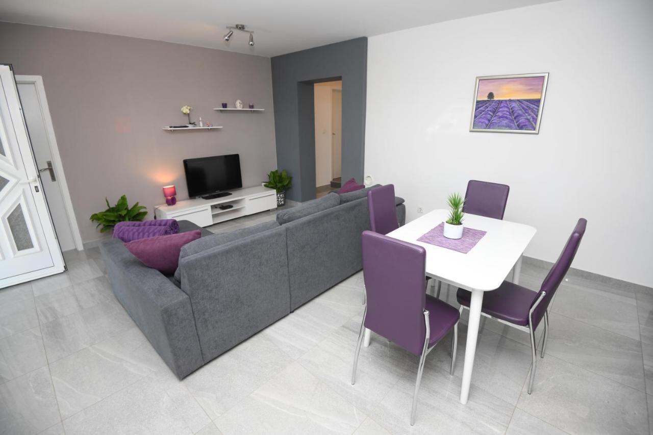 Apartments Lidija - Sea View Apartment With Exclusive Right Of Using Hot Tub Or Split Level Apartment With Exclusive Right Of Using Pool Podstrana Extérieur photo