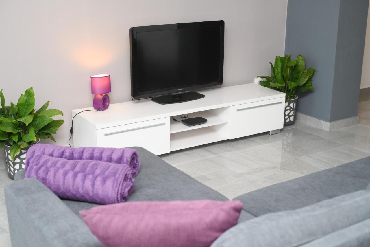 Apartments Lidija - Sea View Apartment With Exclusive Right Of Using Hot Tub Or Split Level Apartment With Exclusive Right Of Using Pool Podstrana Extérieur photo
