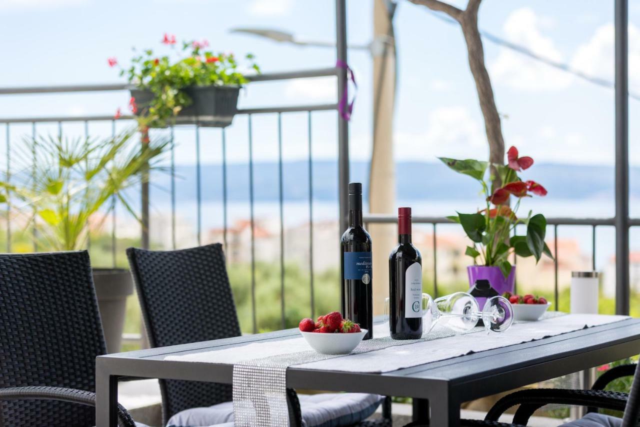 Apartments Lidija - Sea View Apartment With Exclusive Right Of Using Hot Tub Or Split Level Apartment With Exclusive Right Of Using Pool Podstrana Extérieur photo