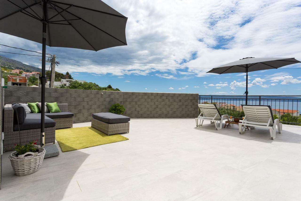 Apartments Lidija - Sea View Apartment With Exclusive Right Of Using Hot Tub Or Split Level Apartment With Exclusive Right Of Using Pool Podstrana Extérieur photo